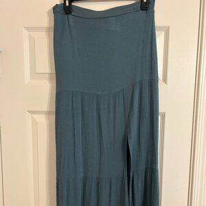 Nine West Maxi Skirt Size M Green Tiered 100% Cotton